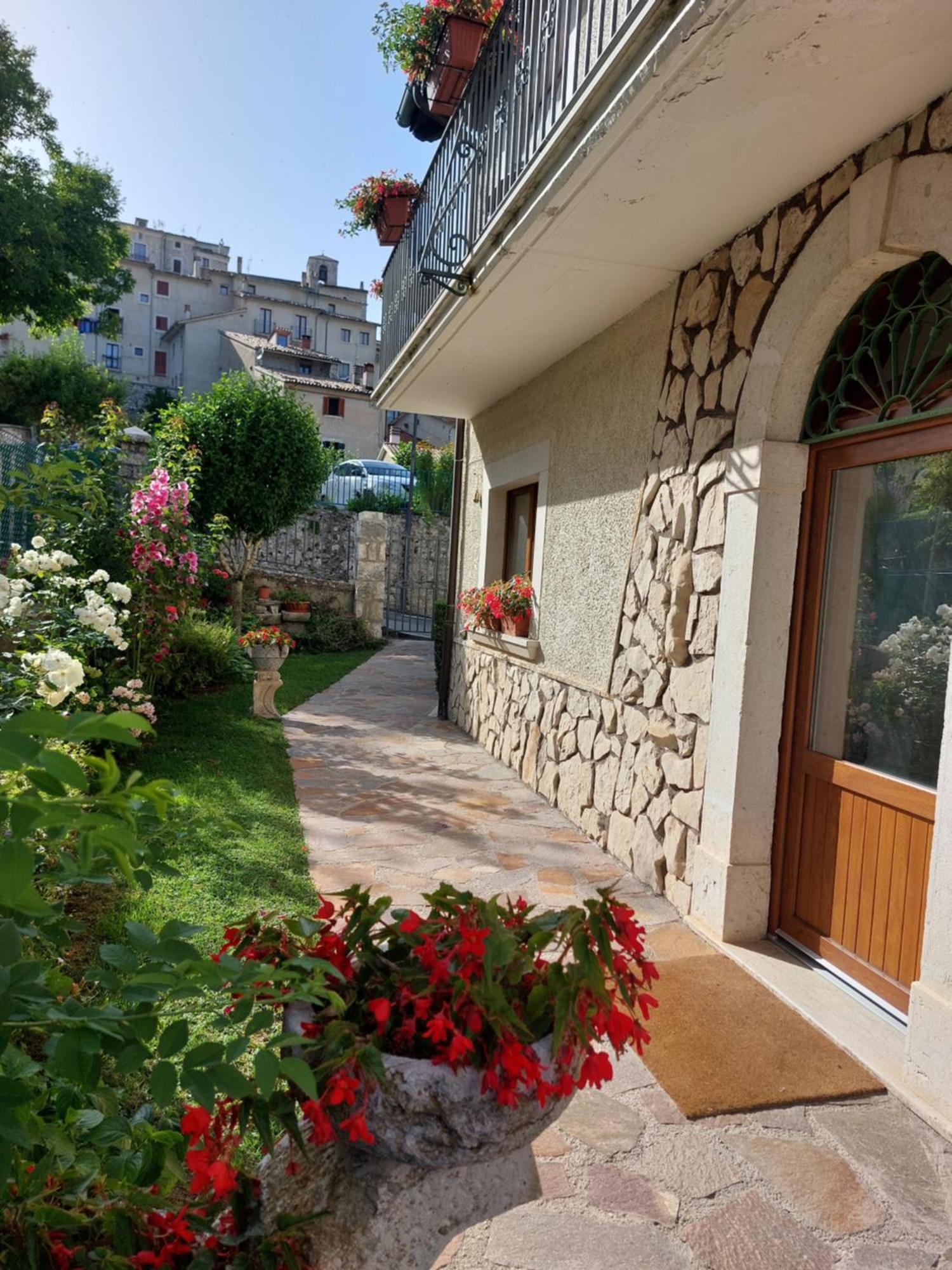 Vila A Due Passi Dai Lupi Civitella Alfedena Exteriér fotografie
