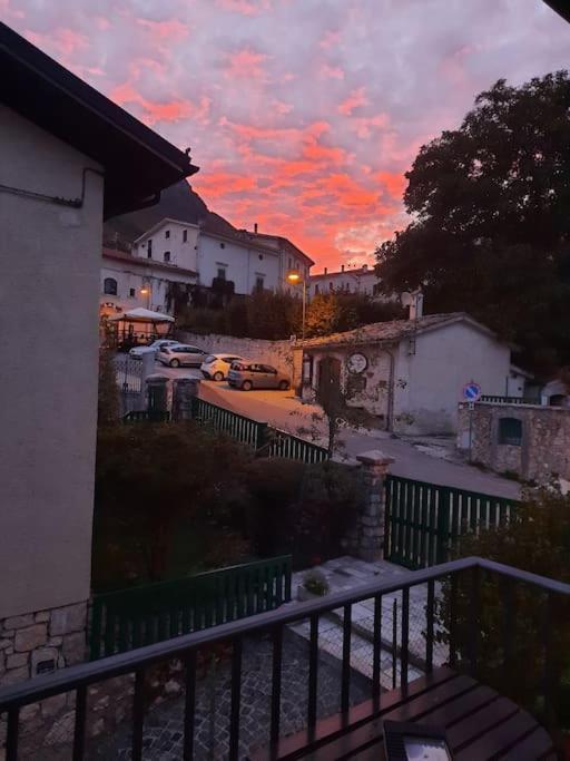 Vila A Due Passi Dai Lupi Civitella Alfedena Exteriér fotografie