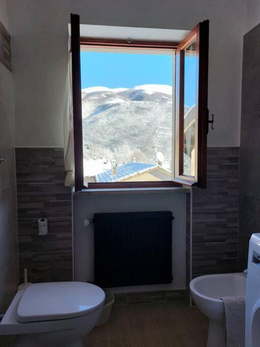 Vila A Due Passi Dai Lupi Civitella Alfedena Exteriér fotografie